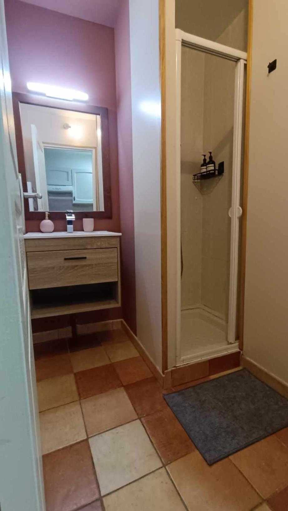 Terre De Bourgogne - Appartement Au Centre Ville D'أفالو المظهر الخارجي الصورة